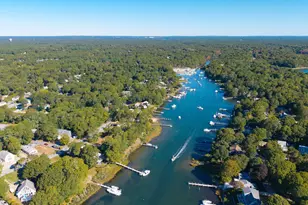 82 Edgewater Dr, Falmouth, MA 02536 - Photo 7