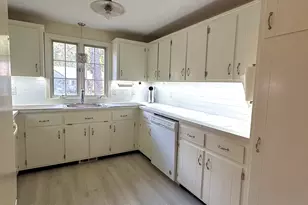 22 Warren Rd, Yarmouth, MA 02675 - Photo 17