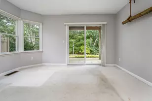 16 Boxwood Cir, Yarmouth, MA 02675 - Photo 5