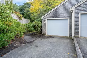 16 Boxwood Cir, Yarmouth, MA 02675 - Photo 27