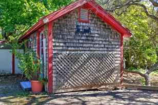 25 Snows Ln, Provincetown, MA 02657 - Photo 33