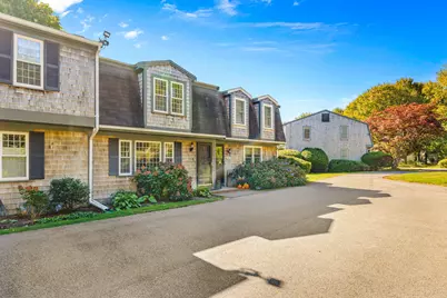 374 Davisville Road Unit #4, Falmouth, MA 02536 - Photo 3