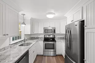 374 Davisville Rd, Falmouth, MA 02536 - Photo 7