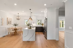113 Beacon St, Somerville, MA 02143 - Photo 5