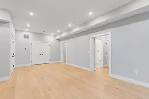 113 Beacon St, Somerville, MA 02143 - Photo 31