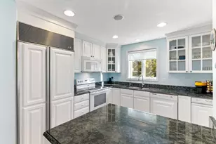 62 Grand Ave, Falmouth, MA 02540 - Photo 5