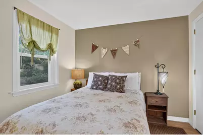 31 Beacon Avenue, Oak Bluffs, MA 02557 - Photo 13