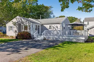 314 Maravista Ave, Falmouth, MA 02536 - Photo 3