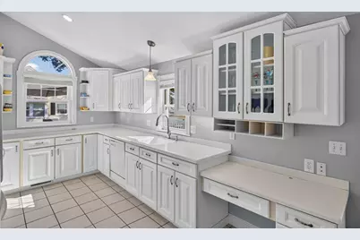 314 Maravista Avenue, Falmouth, MA 02536 - Photo 11