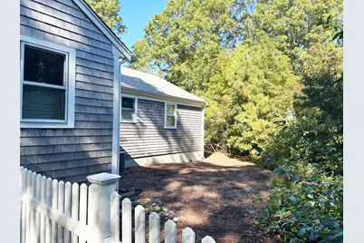 4 Frost Avenue, Yarmouth, MA 02673 - Photo 17