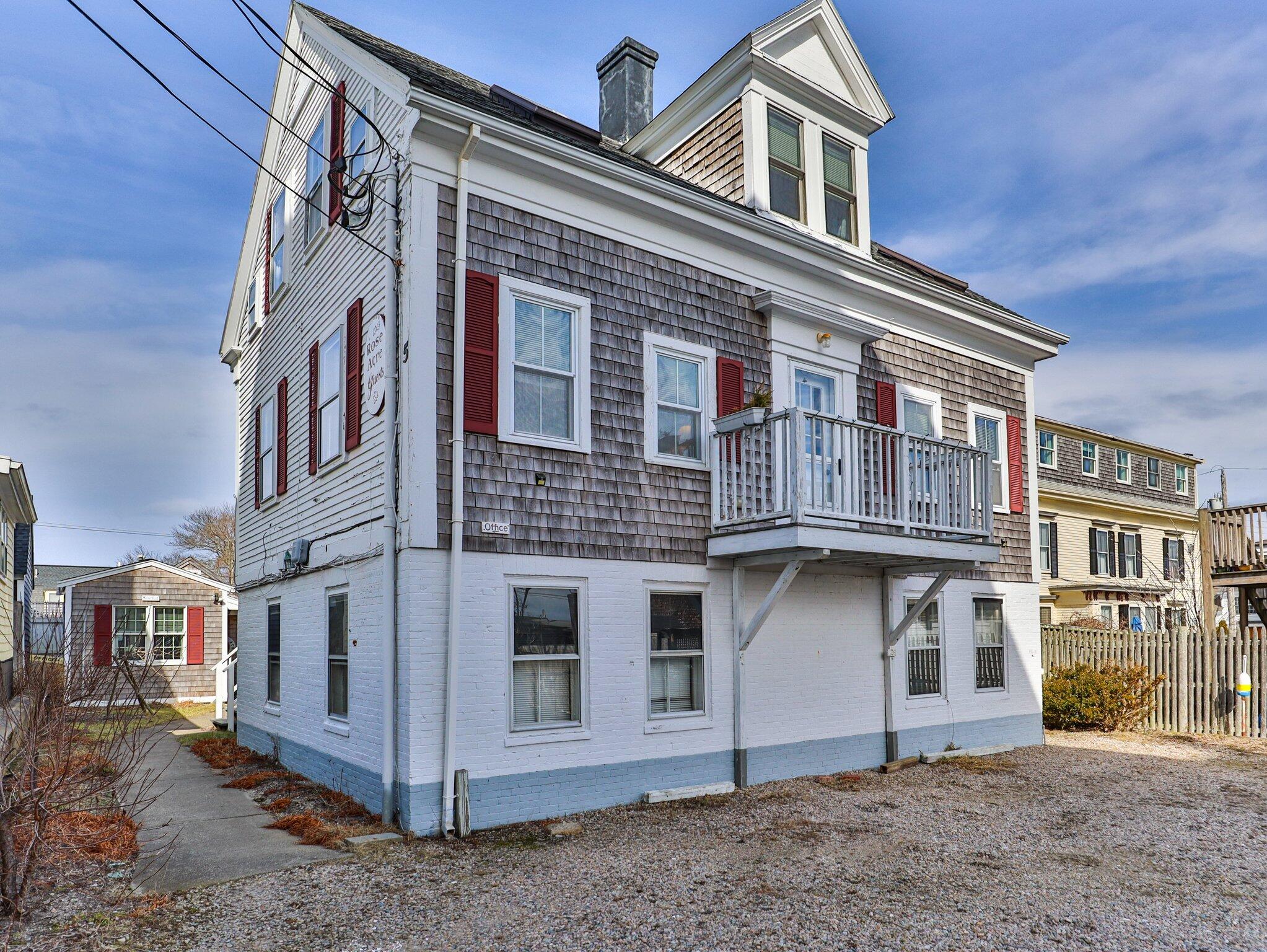 5 Center St, Provincetown, MA 02657 - MLS 22200759 - Coldwell Banker