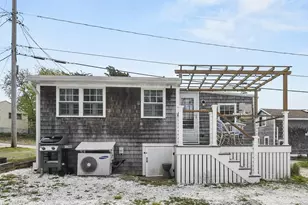 11 Thompson Rd, Bourne, MA 02532 - Photo 1