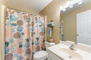 5 Bayes Hill Cir, Oak Bluffs, MA 02557 - Photo 27