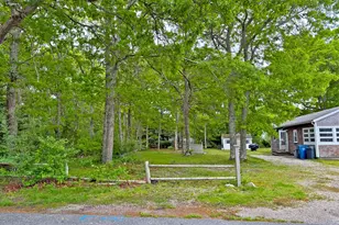 41 Avalon Dr, Falmouth, MA 02536 - Photo 1