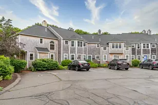 17 Harbor Hill Dr, Bourne, MA 02532 - Photo 1