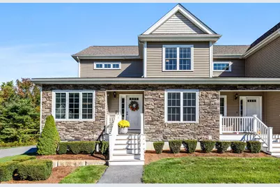 28 Essex Circle #UNIT 10, Raynham, MA 02767 - Photo 1