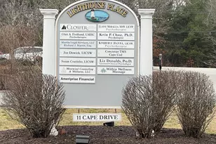 11 Cape Dr, Mashpee, MA 02649 - Photo 1