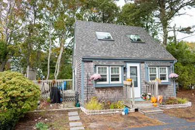 109 Seaview Avenue #UNIT 11, Yarmouth, MA 02664 - Photo 1