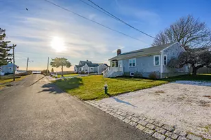 7 Columbus Ave, Yarmouth, MA 02673 - Photo 1