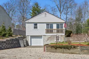 7 Lake View Blvd, Plymouth, MA 02360 - Photo 1
