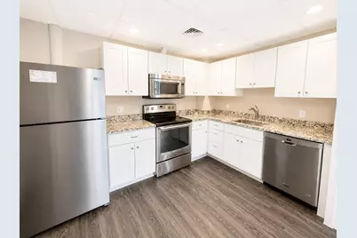 199 Main Street #4, Falmouth, MA 02540 - Photo 1
