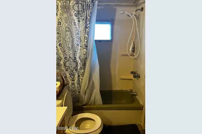 802 W Highway 90, Bonifay, FL 32425 - Photo 37