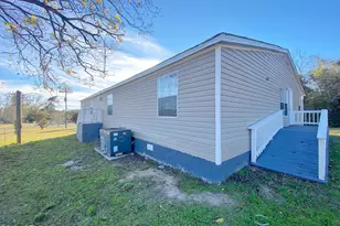 7872 Hwy 90, Sneads, FL 32460 - Photo 31