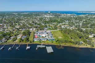 7813 N Lagoon Dr, Panama City, FL 32408 - Photo 31