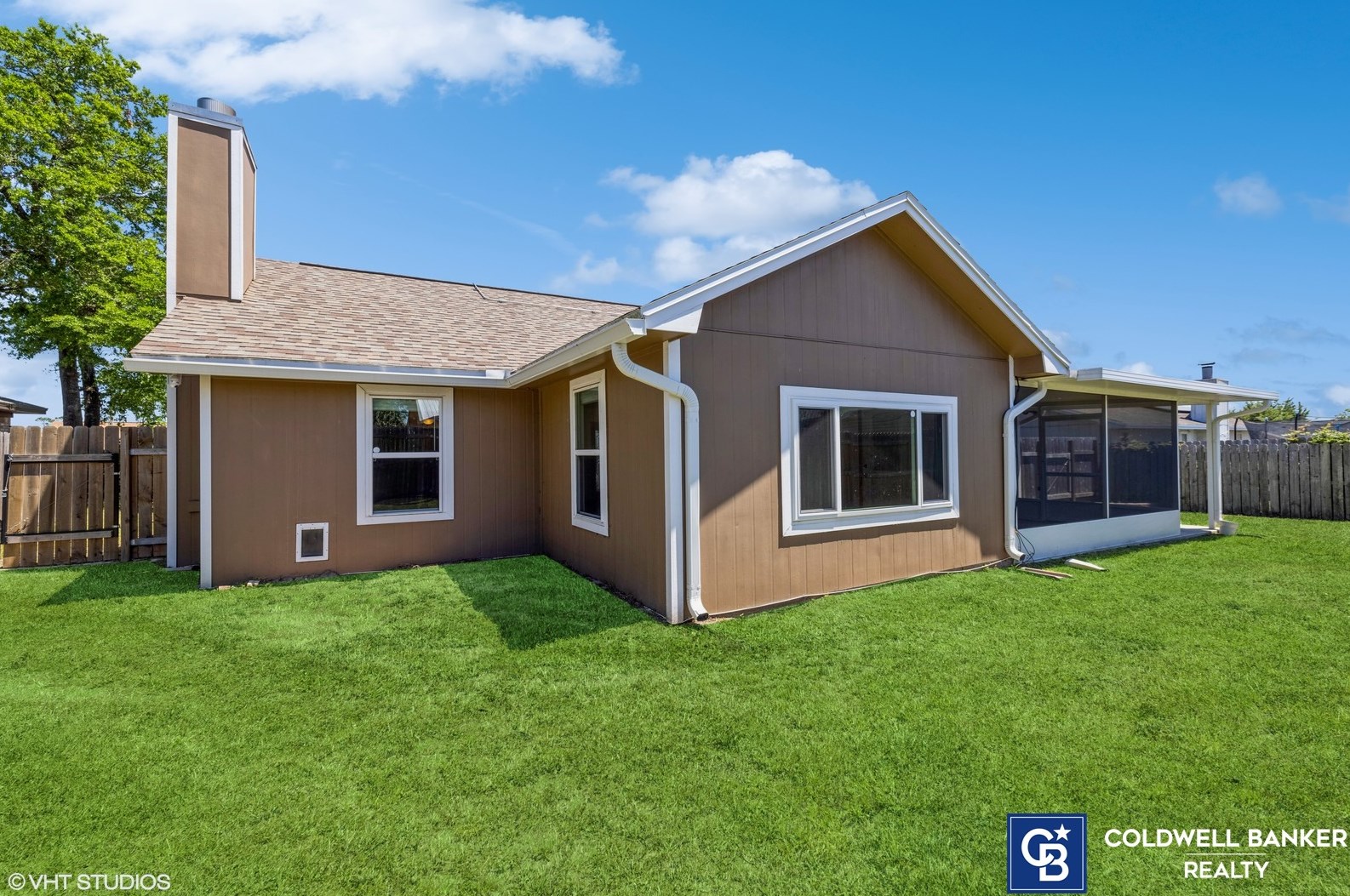 7711 Shadow Bay Dr, Panama City FL 32404-2524 exterior