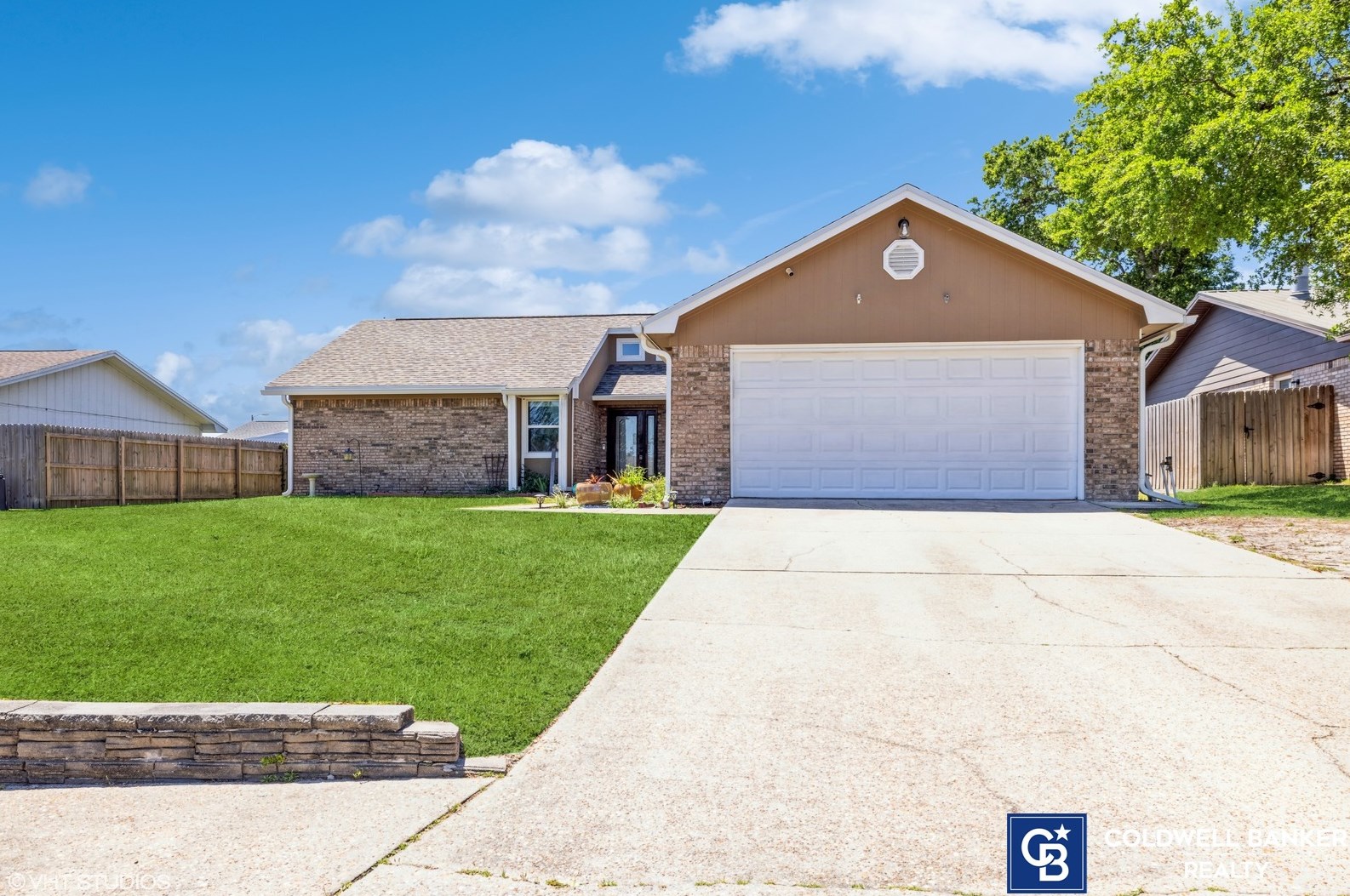 7711 Shadow Bay Dr, Panama City FL 32404-2524 exterior