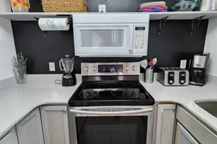 4114 Holiday Dr, Panama City, FL 32408 - Photo 7