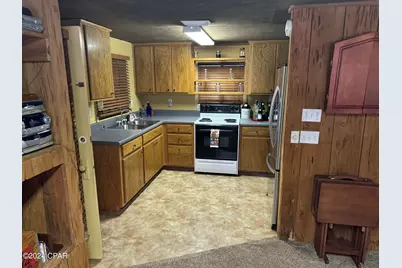 199 N Duck Avenue, Wewahitchka, FL 32465 - Photo 3