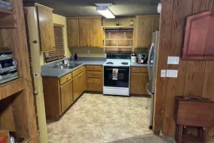 199 N Duck Ave, Wewahitchka, FL 32465 - Photo 3