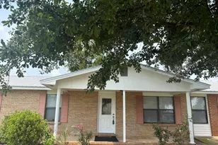 25676 Evans St, Altha, FL 32421 - Photo 1