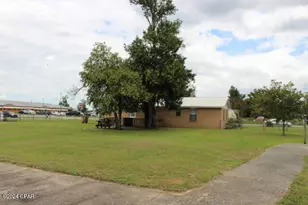 25676 Evans St, Altha, FL 32421 - Photo 9