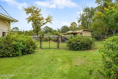 815 5th Street, Chipley, FL 32428 - Photo 23
