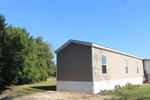 15953 Chipola St, Altha, FL 32421 - Photo 11