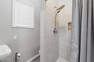 1528 Hilltop Dr, Bonifay, FL 32425 - Photo 41