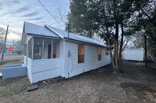 1012 Washington Ave, Graceville, FL 32440 - Photo 17