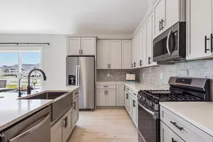 860 Walsonham Dr, Panama City Beach, FL 32407 - Photo 5