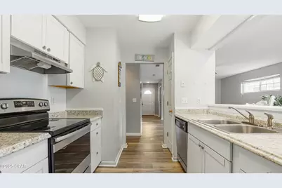 21506 Dolphin Avenue, Panama City Beach, FL 32413 - Photo 11