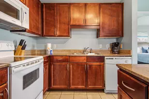 9860 S Thomas Dr, Panama City, FL 32408 - Photo 7