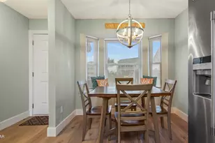 654 Seacliff Dr, Cape San Blas, FL 32456 - Photo 15