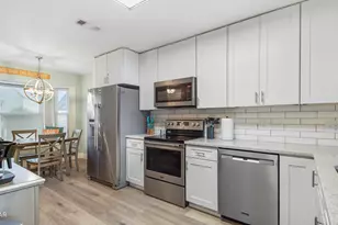 654 Seacliff Dr, Cape San Blas, FL 32456 - Photo 15