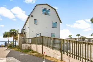 1035 Bay Cir, Panama City Beach, FL 32407 - Photo 5