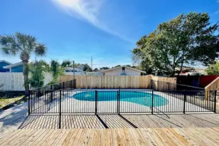 327 Hibiscus Dr, Panama City Beach, FL 32413 - Photo 7