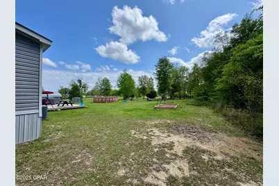 7031 Hamilton Road, Grand Ridge, FL 32442 - Photo 29