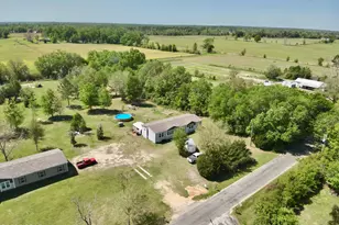 7031 Hamilton Rd, Grand Ridge, FL 32442 - Photo 45