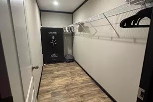 7031 Hamilton Rd, Grand Ridge, FL 32442 - Photo 17