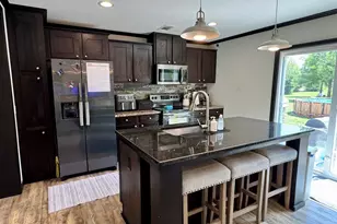 7031 Hamilton Rd, Grand Ridge, FL 32442 - Photo 7